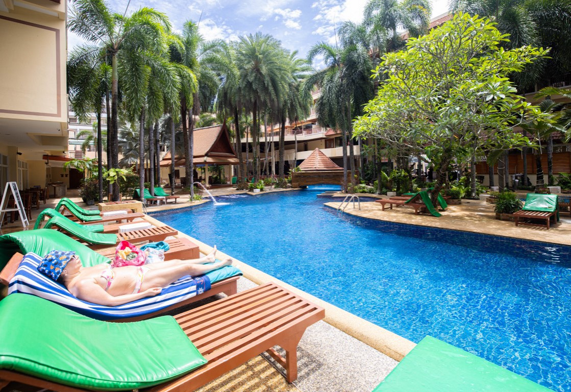 Swimming Pool & Public Area