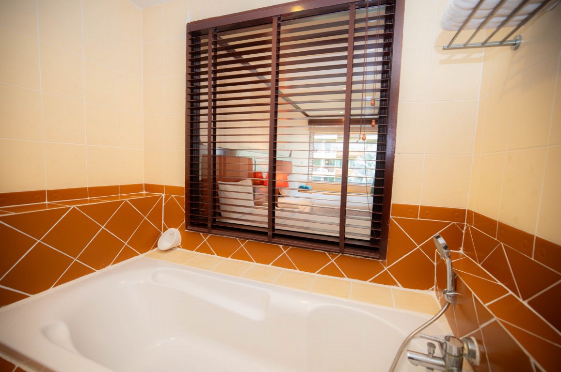 Deluxe Pool View Twin Room