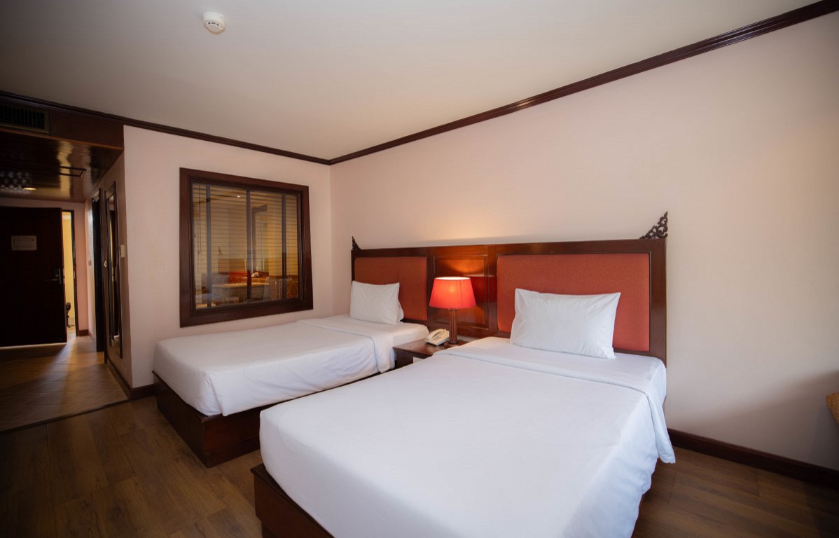 Deluxe Pool View Twin Room